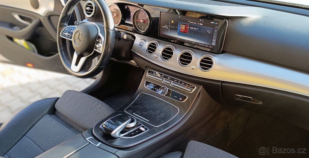 Mercedes E 220 d 4x4 kombi panorama Webasto tažné +DPH - 7