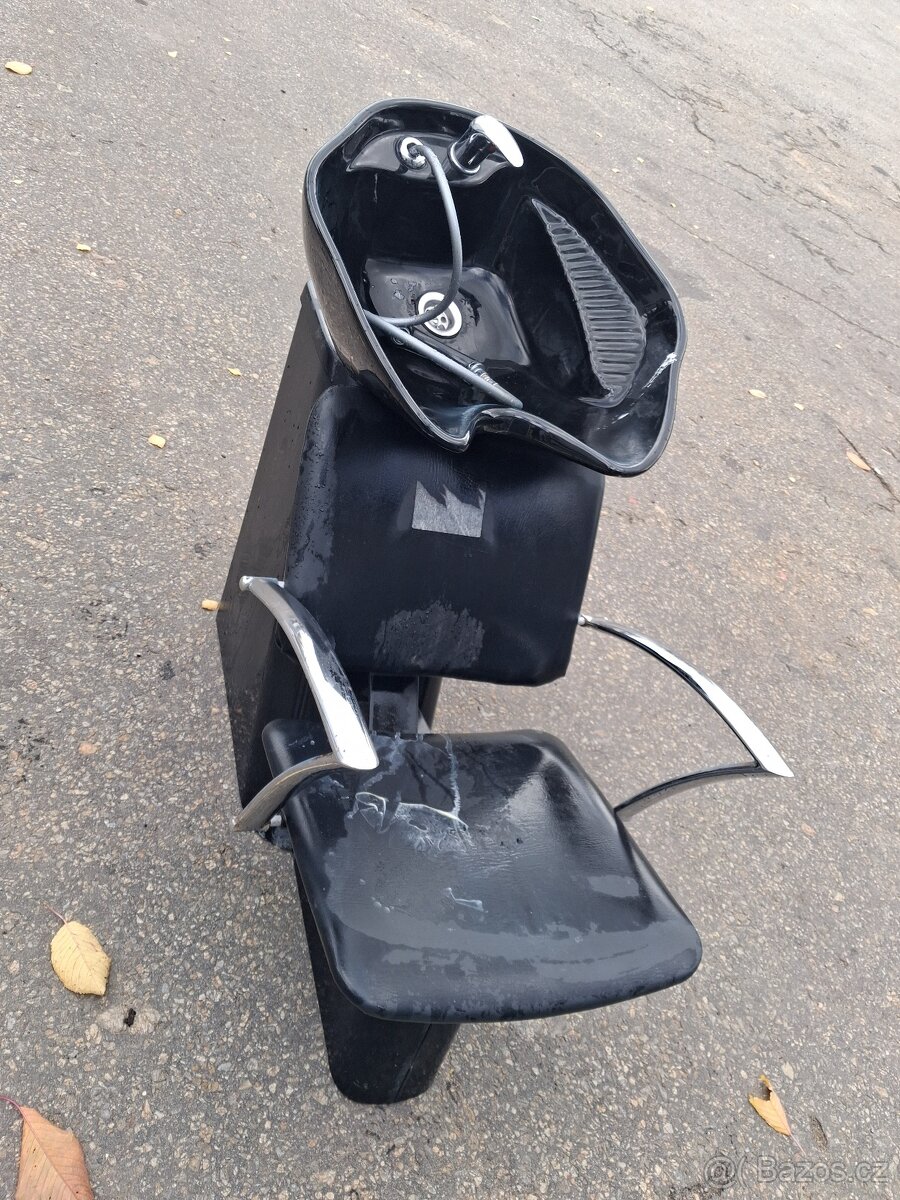 Kadeřnické křesko s mycí jednotkou - 7