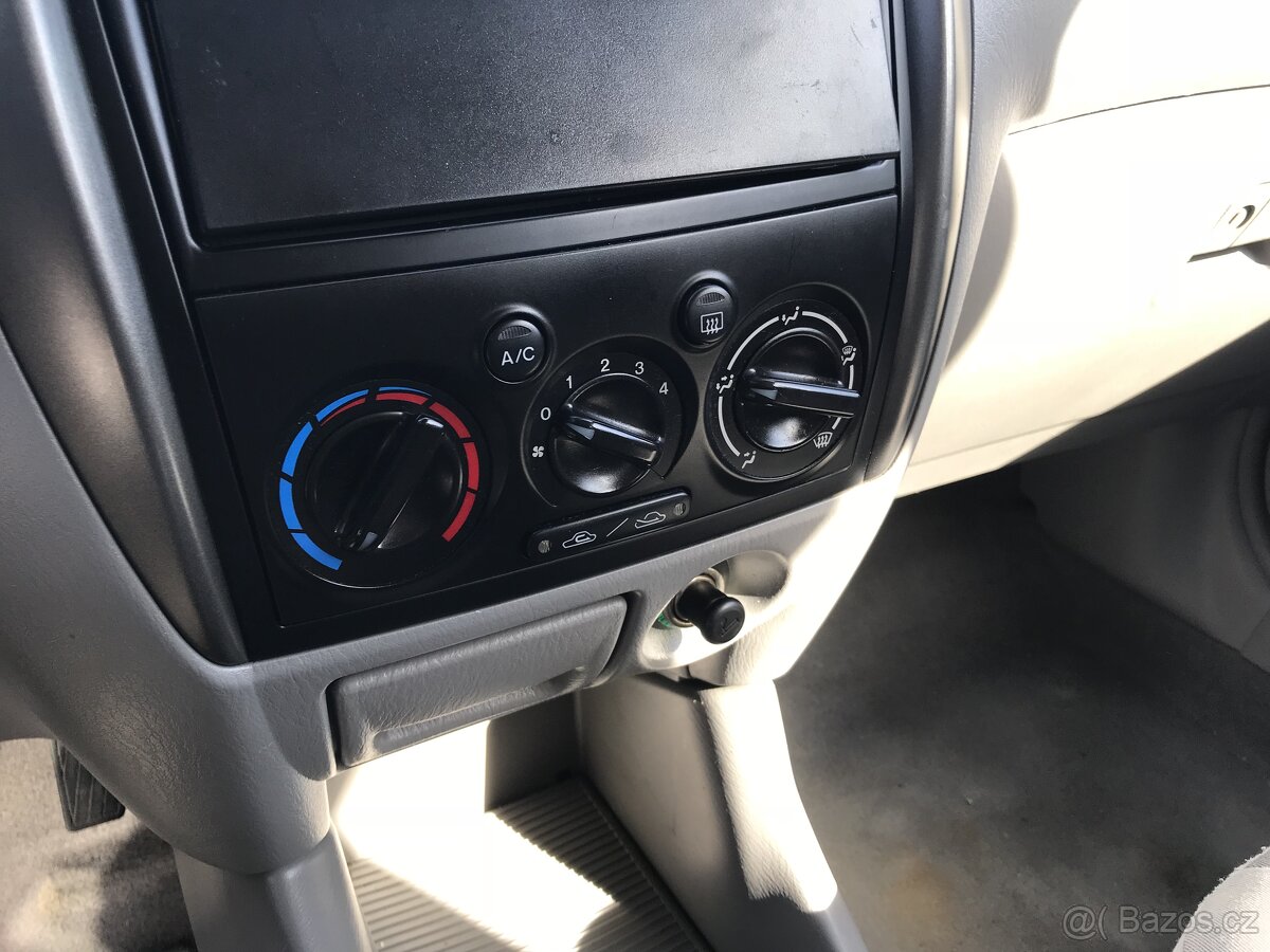 Mazda Premacy 2,0Di 74kW 2003 RF, díly - jezdí - 7