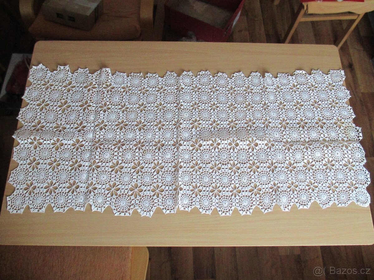 Háčkované krajkové dečky ruční práce - 7