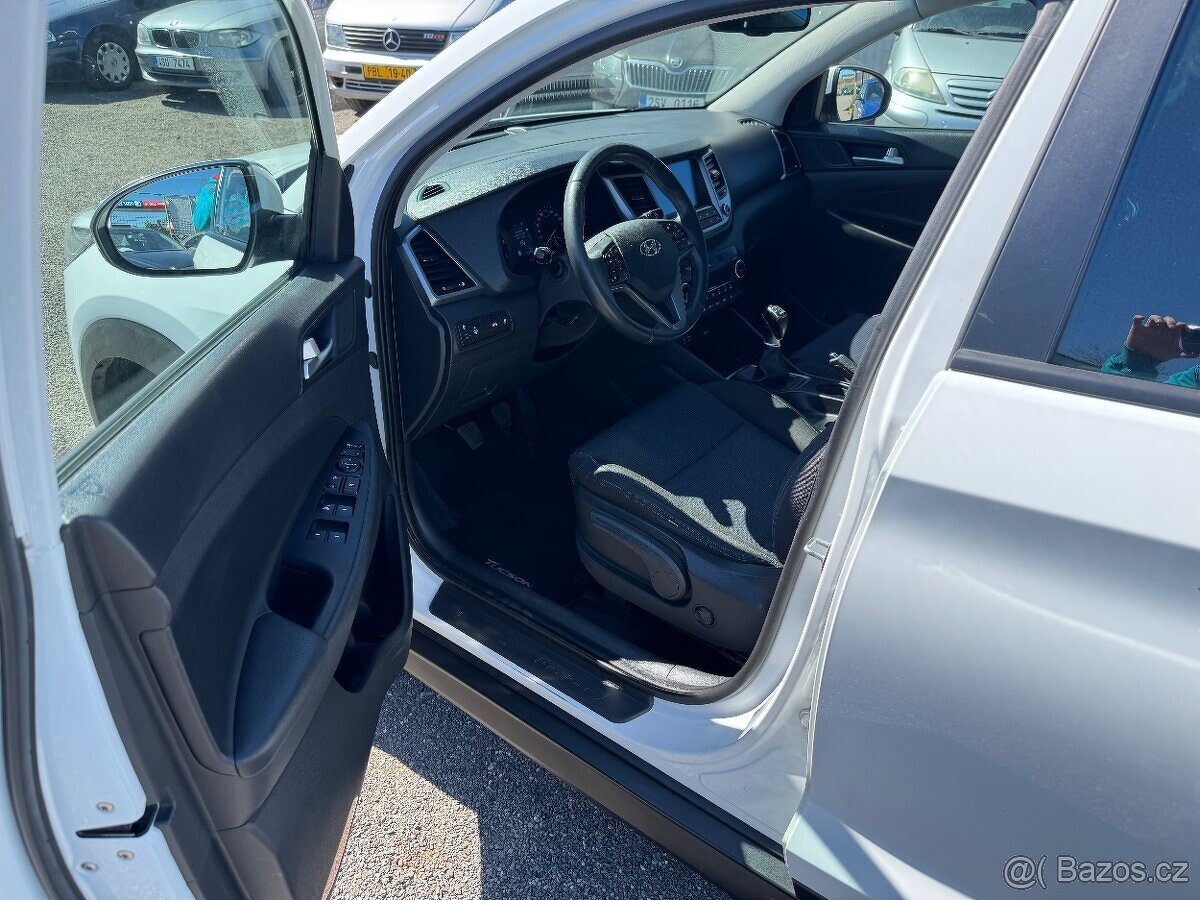 Hyundai Tucson 1.7 CRDi - 7