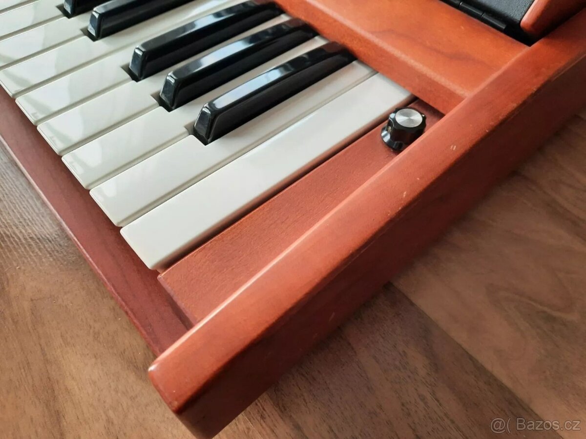 Minimoog Voyager Lunar Cherry, použité, dobrý stav - 7