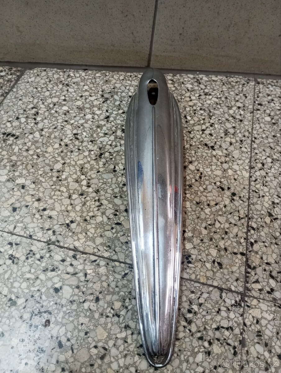 Pozička předního blatníků škoda Tudor - 7