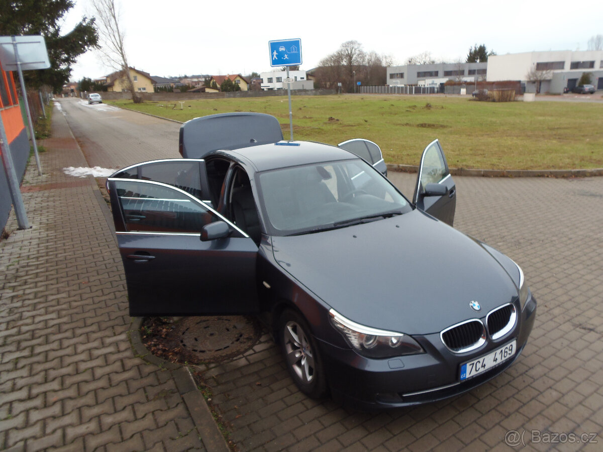 BMW 520 D LCI facelift manuál - 7