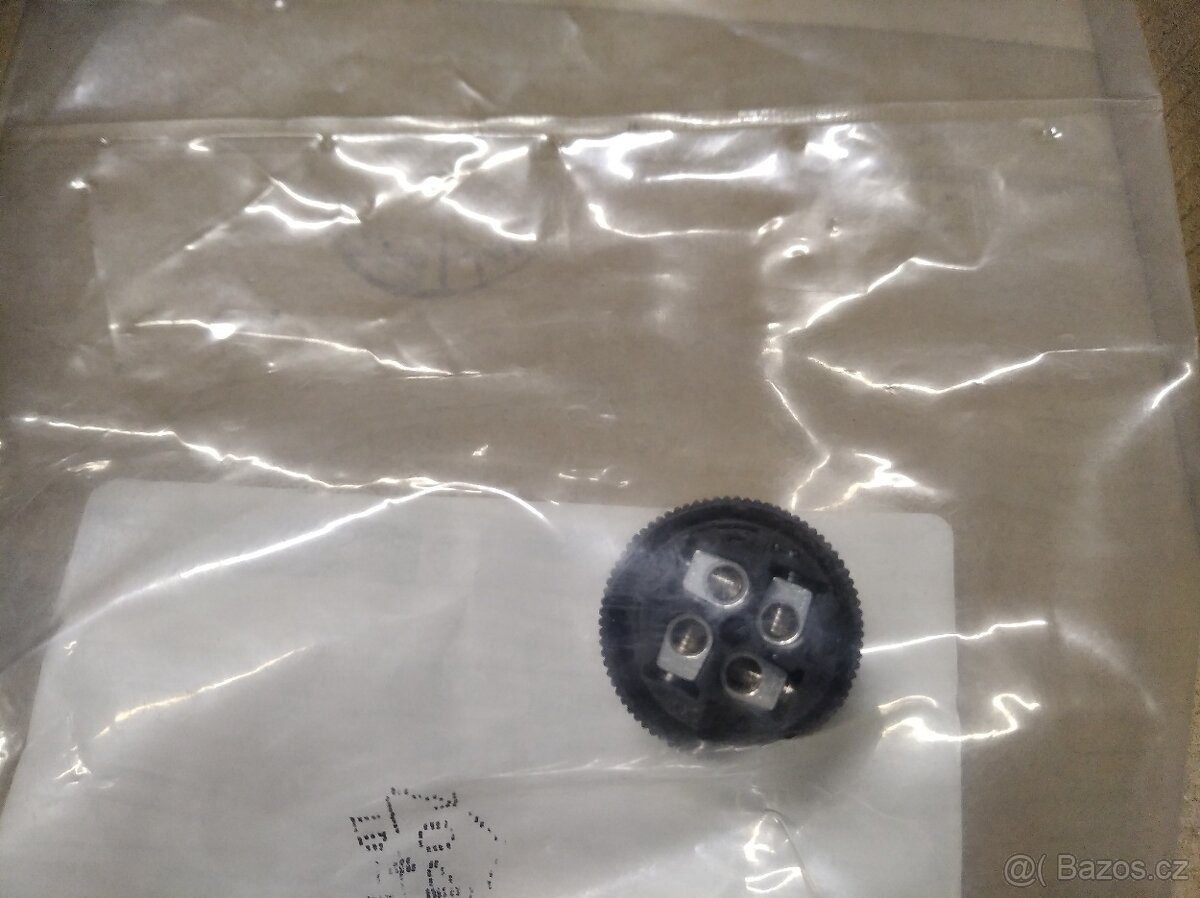 elektrozboží, konektory - 7