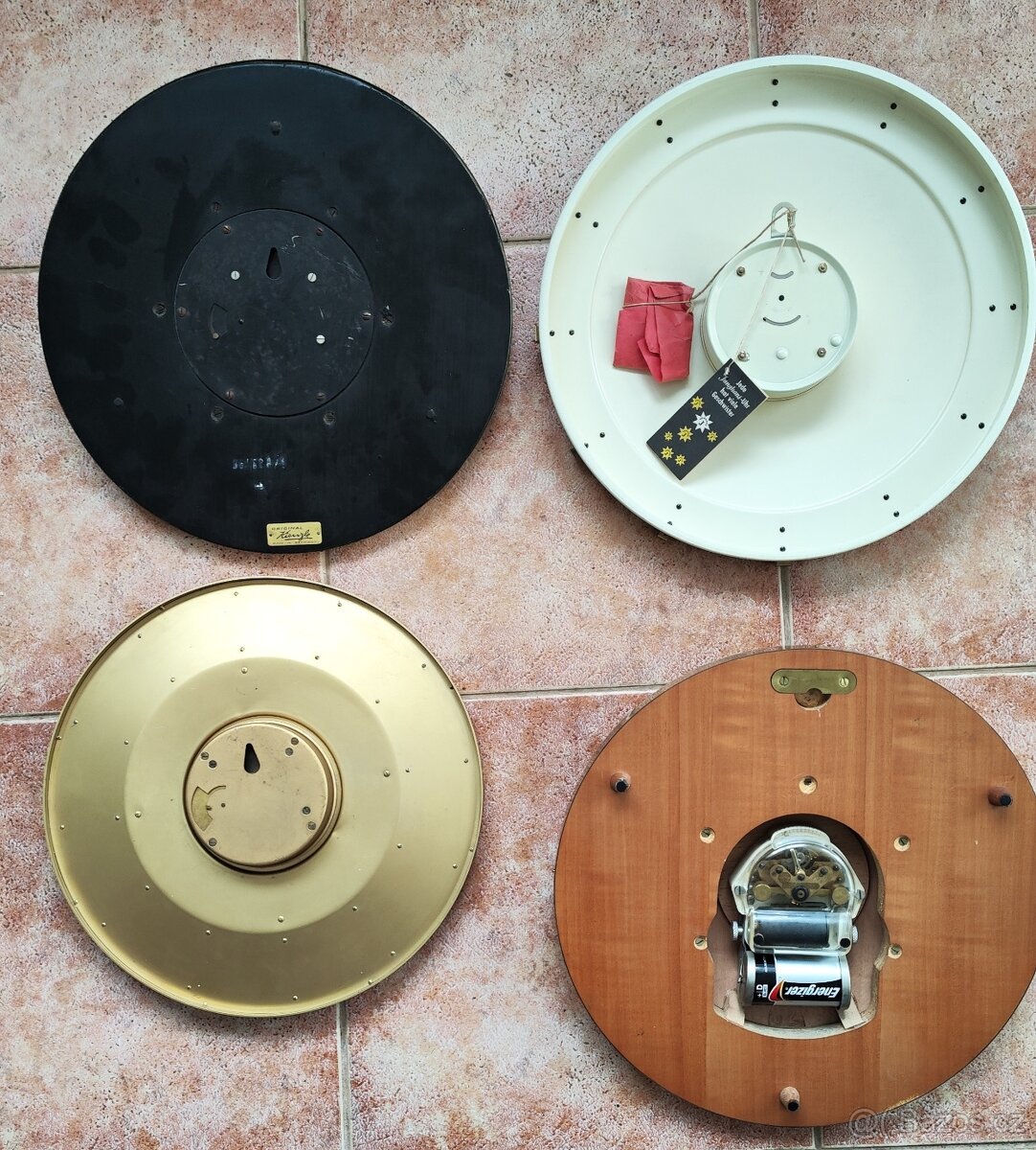 zajímavé 4ks retro kuchyňských hodin z 50 let - 7