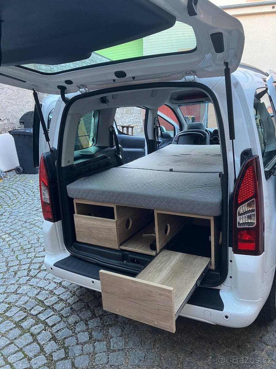 Kempovací obytná vestavba camperbox campingbox - 7