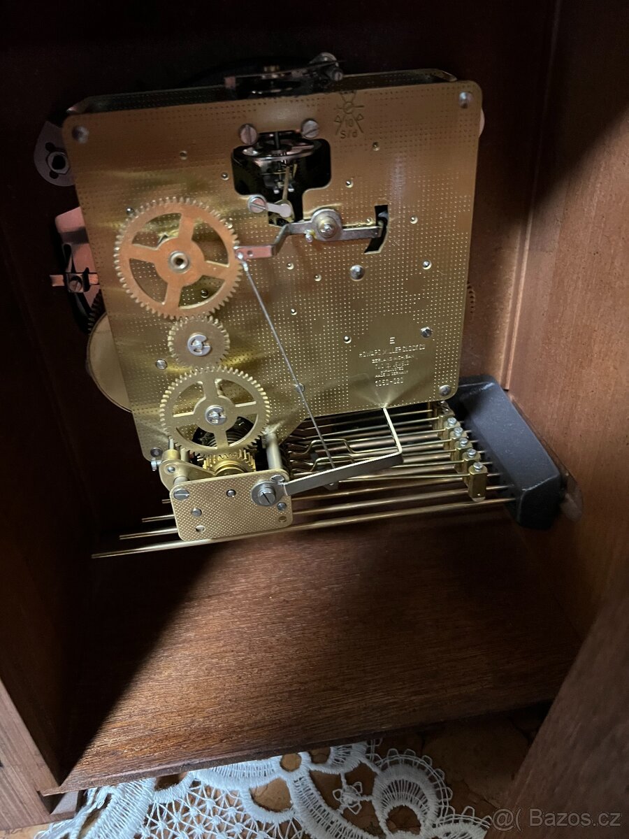 Hodiny Howard Miller- USA. - 7