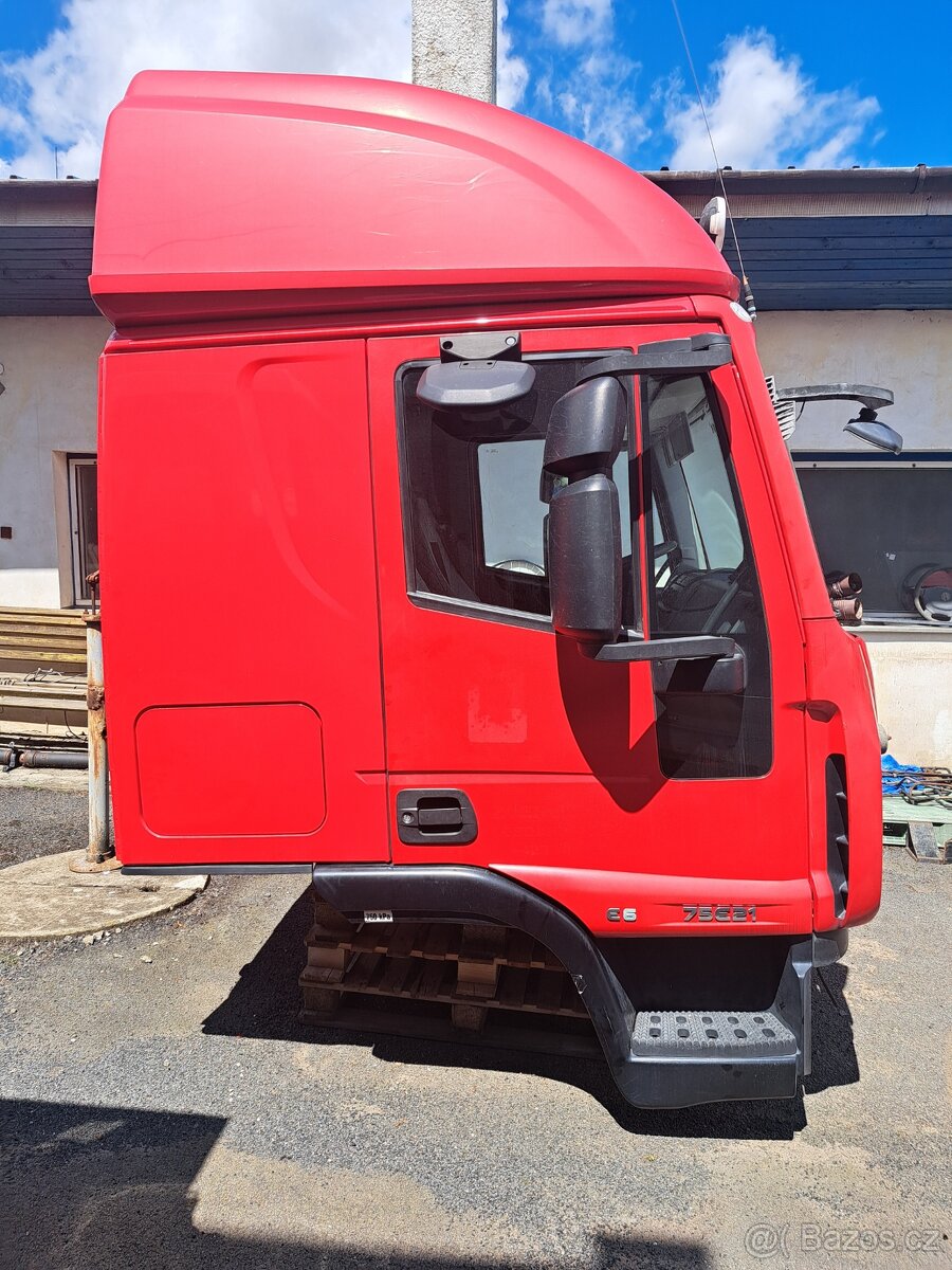 Iveco Eurocargo 7.5E21 E6 r.v. 12/2015 po dílech. - 7