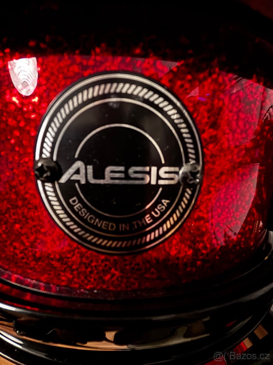 Prodám Alesis elek. - 7