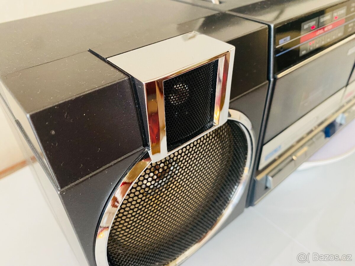 Radiomagnetofon Sanyo M-W22LU, rok 1985 - 7