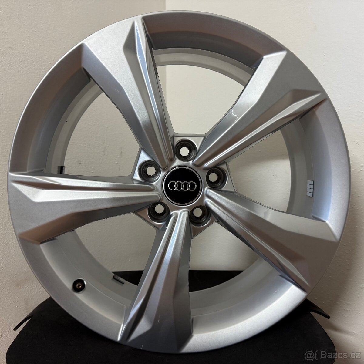 AUDI Q5 / ŠKODA KODIAQ 5x112 R19 ET34 7Jx19 57,1mm - 7