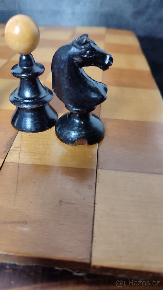 Staré dřevěné šachy - 7