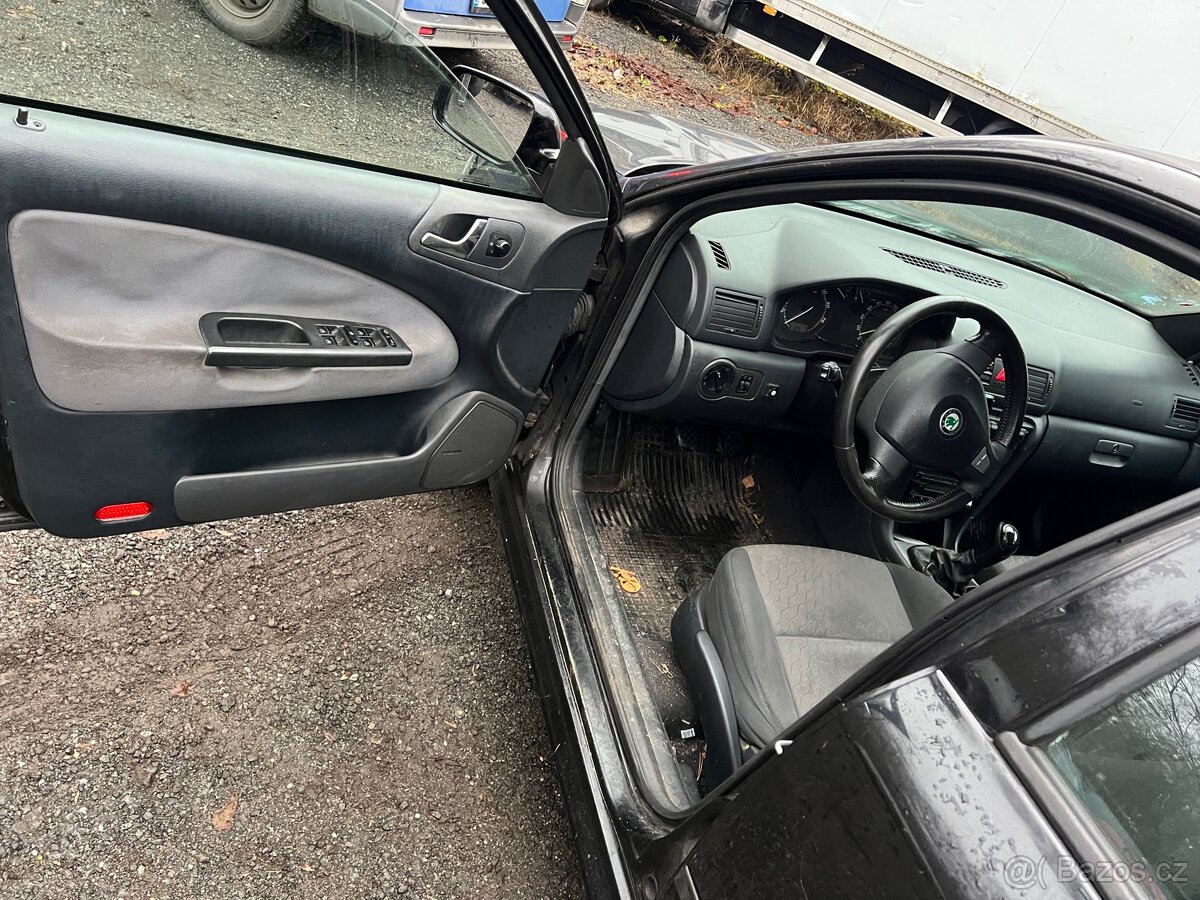 Škoda Octavia 1.6 - 7