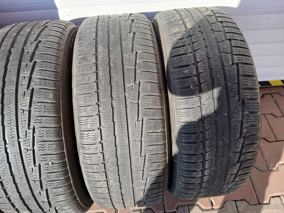 NOKIAN ZIMNÍ 4 KS ROZMĚR 225/55 R17 - 7
