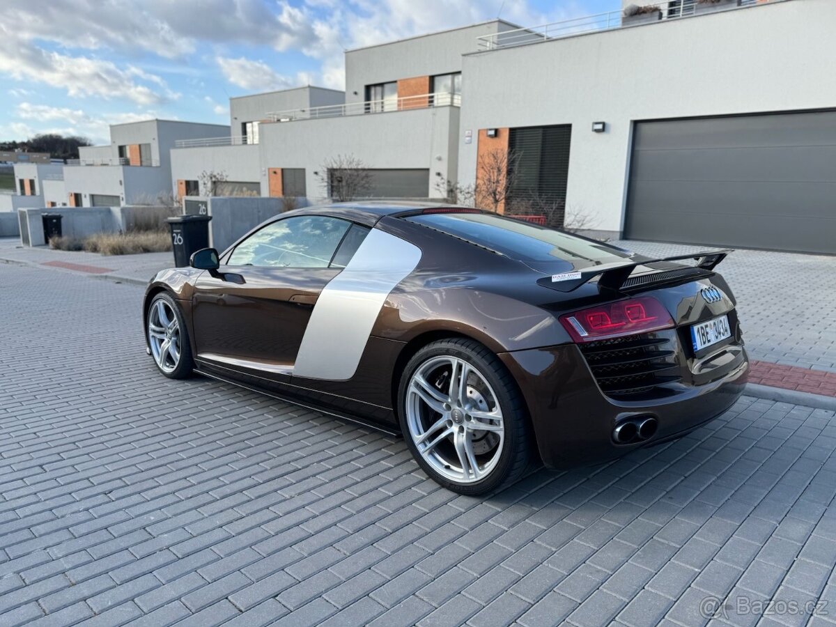 Audi R8 4.2 FSI quattro - 7