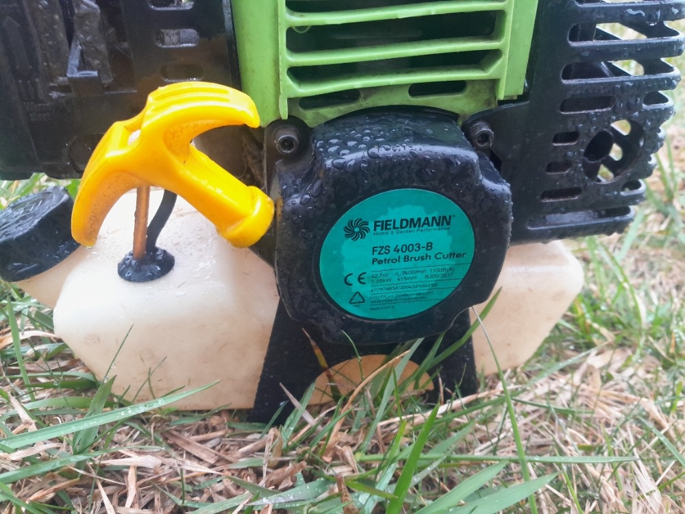 Benzínová strunová sekačka - 7