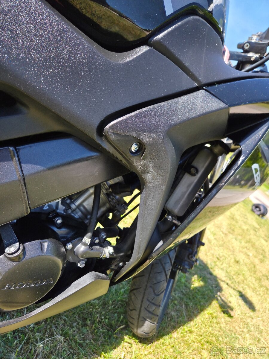 Honda CBR 125R (2011) - 7