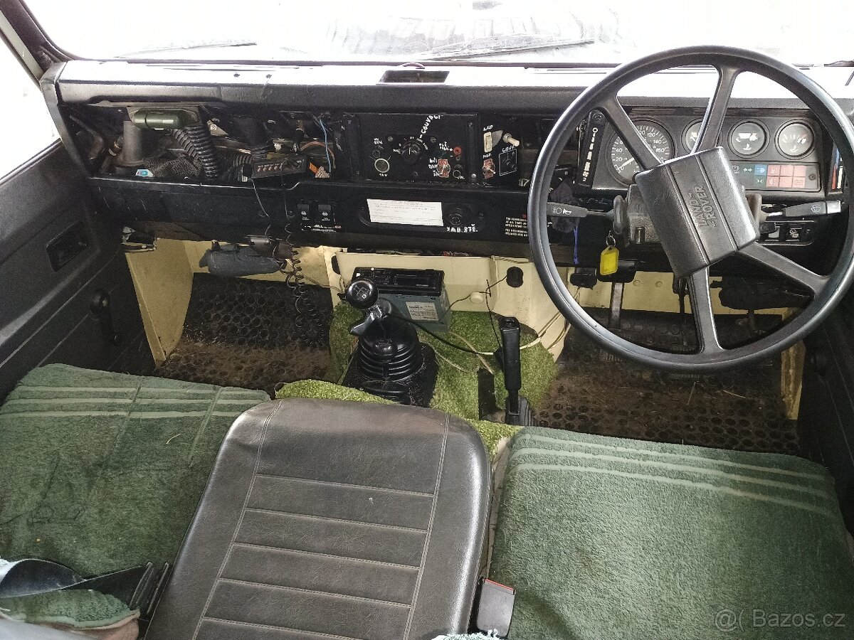 Land rover Defender 7 míst,1982 2x uzávěrka arb - 7