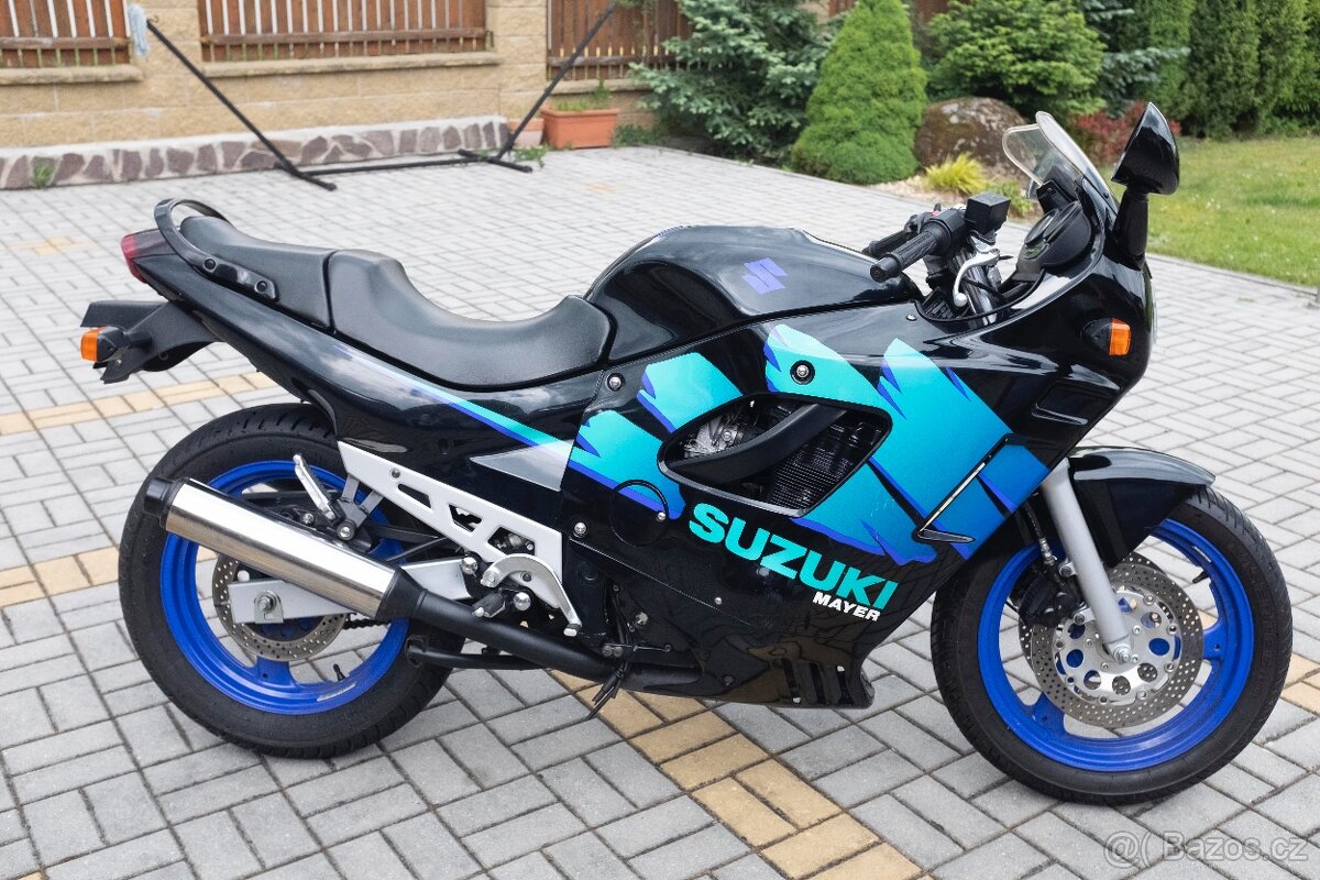 SUZUKI GSX 600 F - 7