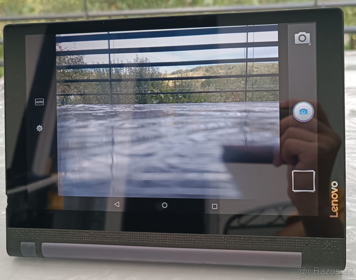 Tablet Lenovo Yoga Tab / 16GB / Wifi / 2GB RAM / 10" - 7