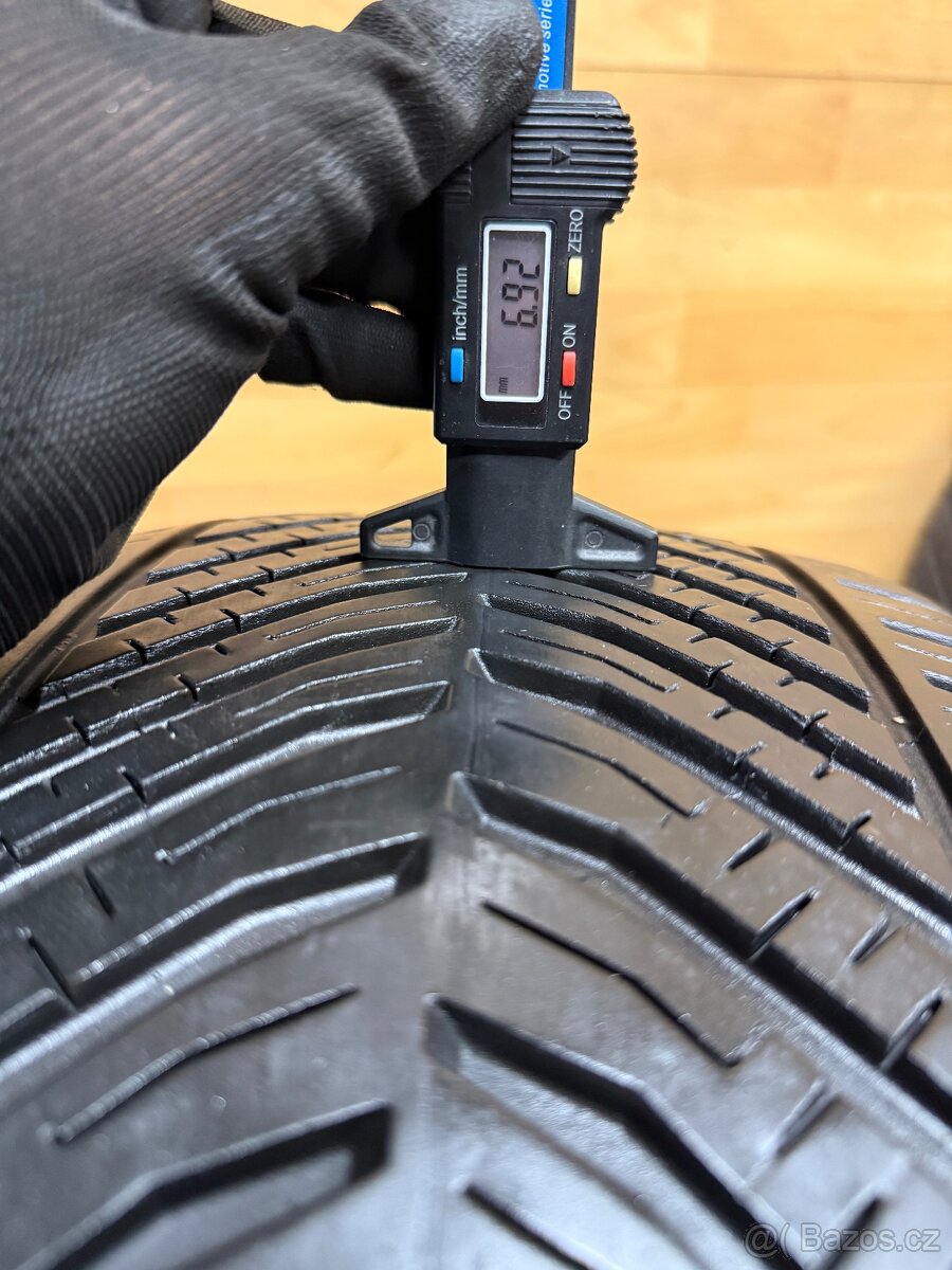 Celoroční pneu 225/40/18 - 7