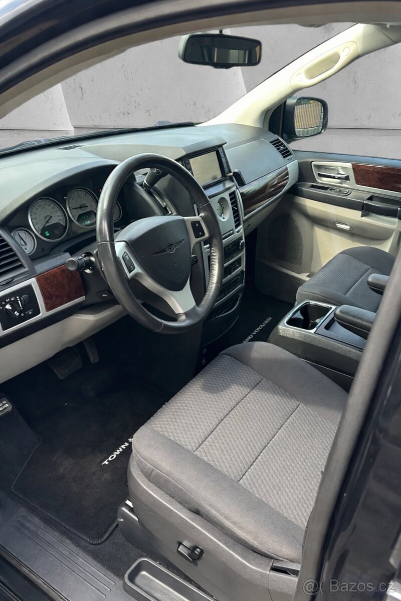 Chrysler Grand Voyager - 7