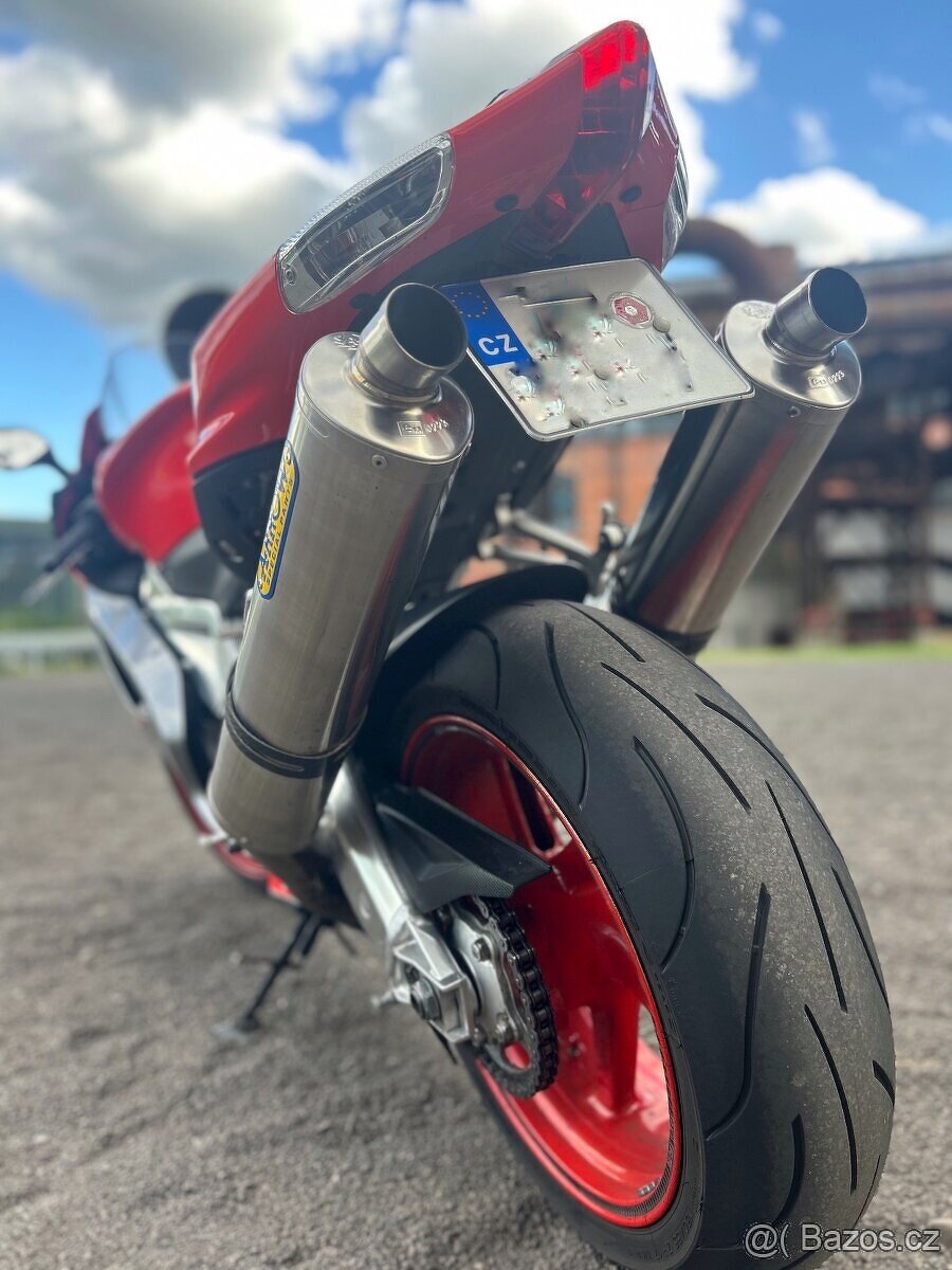 Aprilia RSV 1000 R - 7