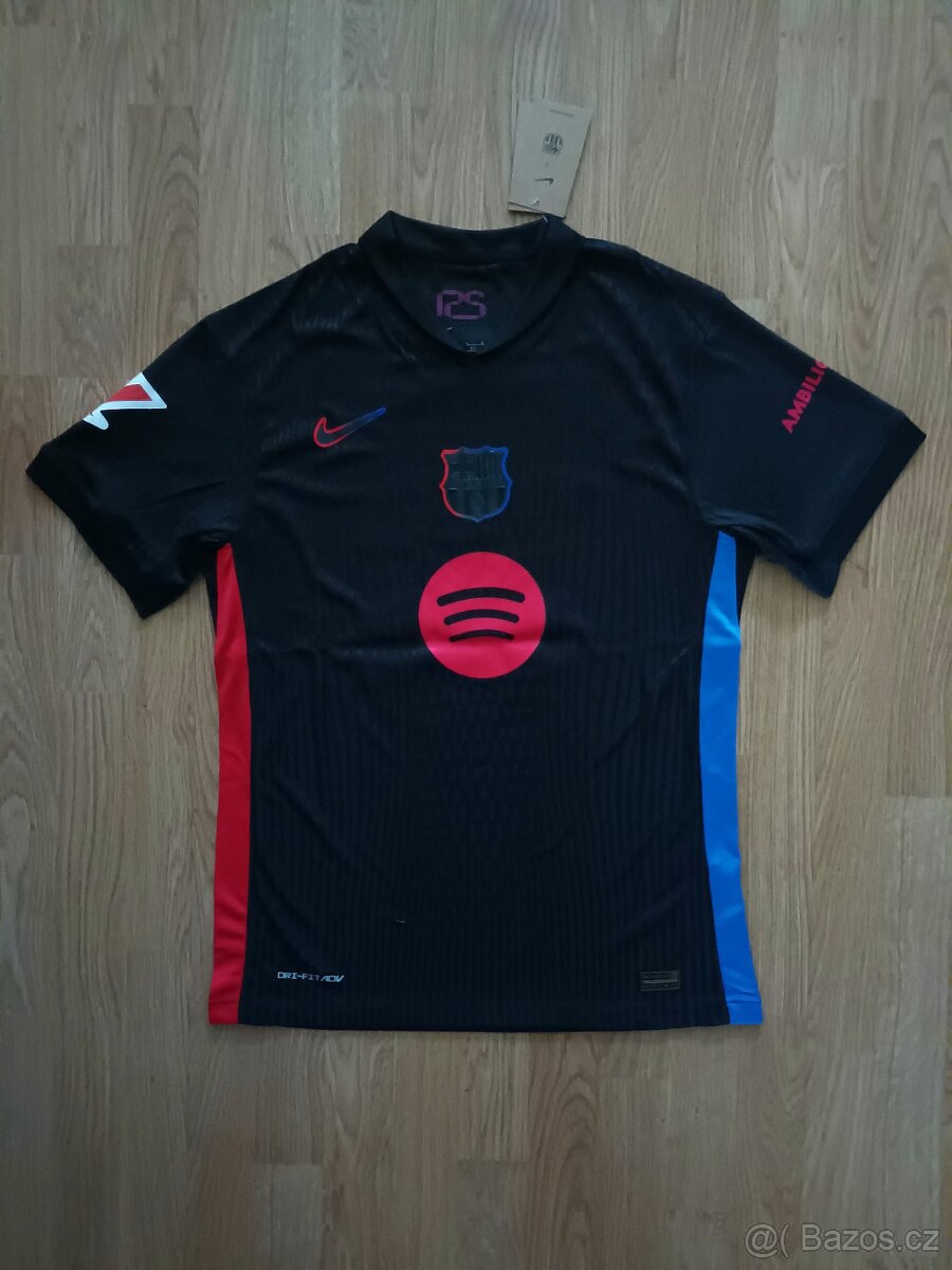 Barcelona 24/25 Away - 7