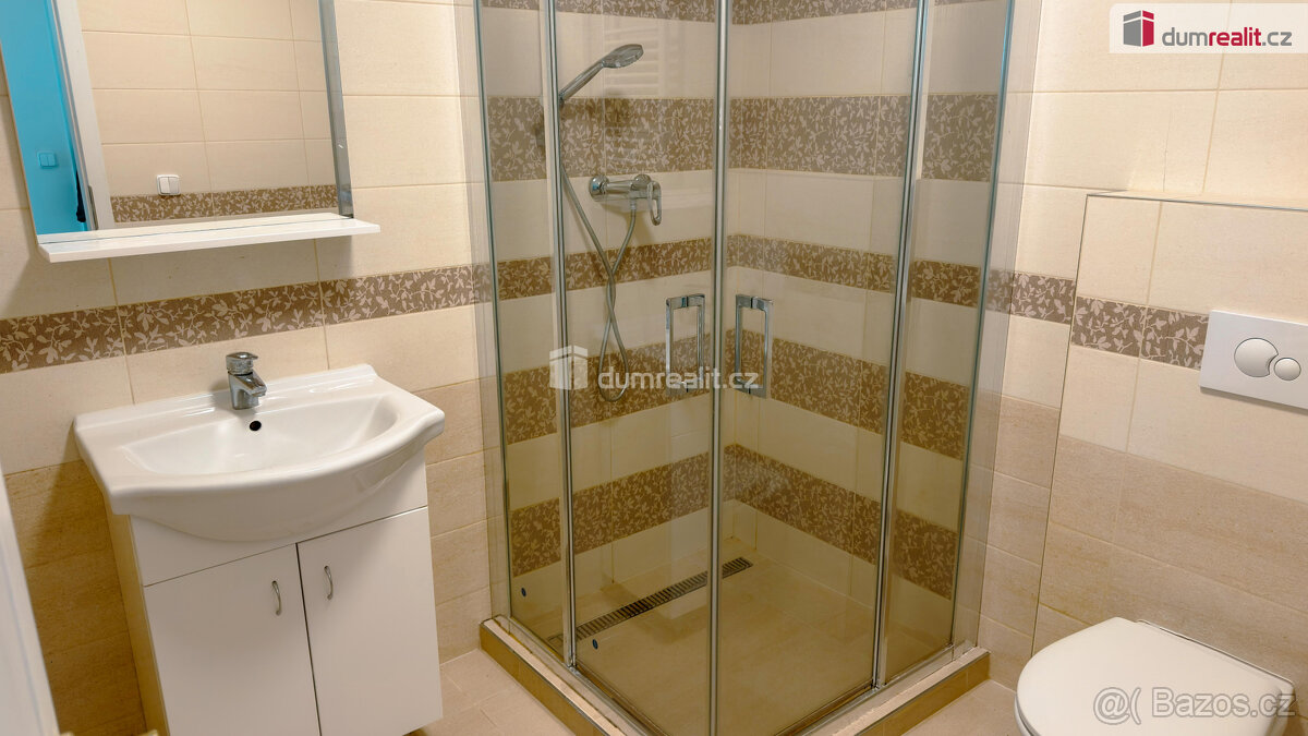 Pronájem podkrovního bytu 2+KK - Kolín - 7