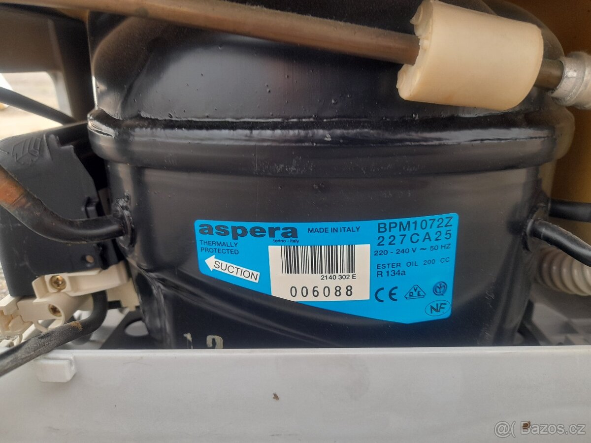 Lednice IKEA Whirlpool - 7