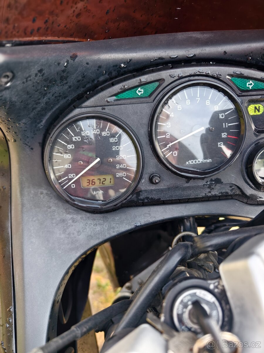 Suzuki GSX 750 F - 7
