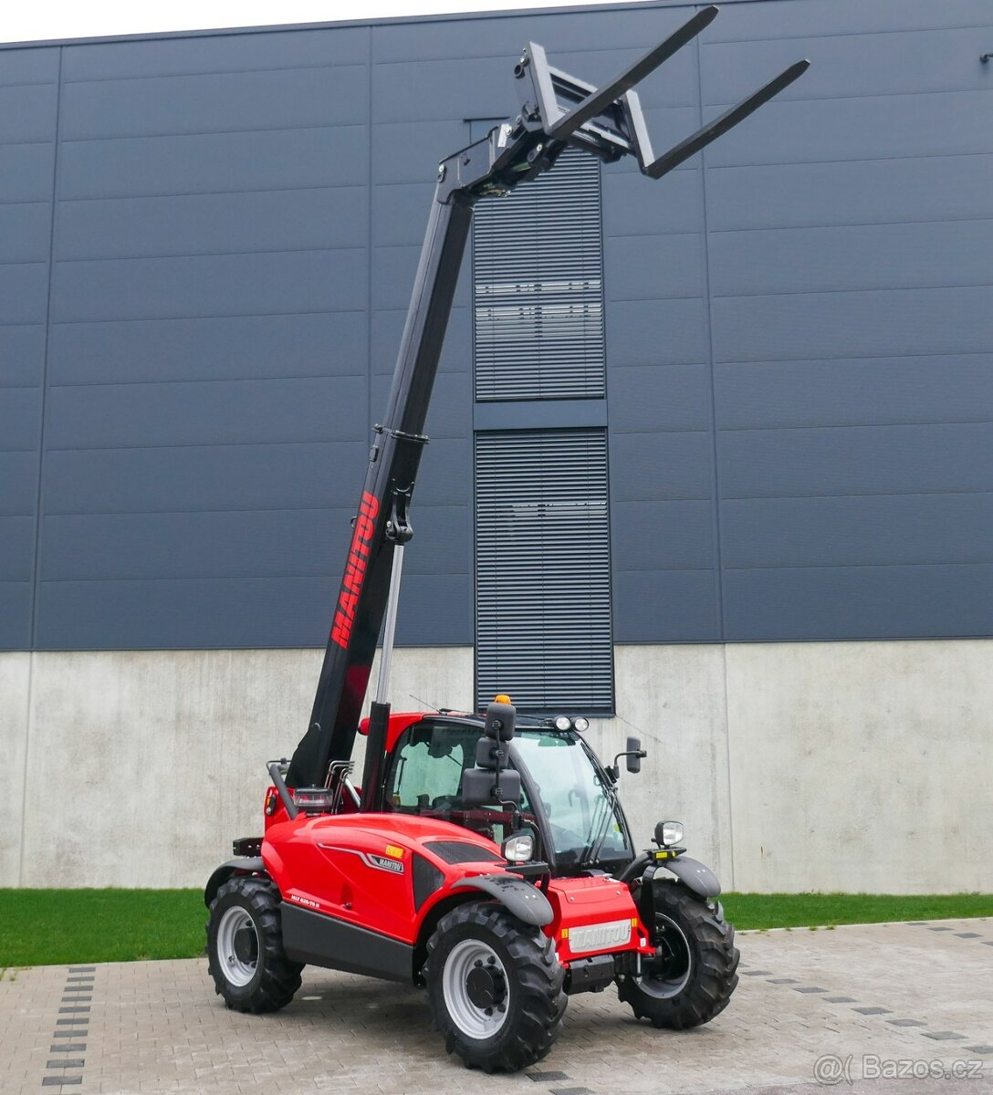 Teleskopický manipulátor Manitou MLT 625 75H CLASSIC - 7