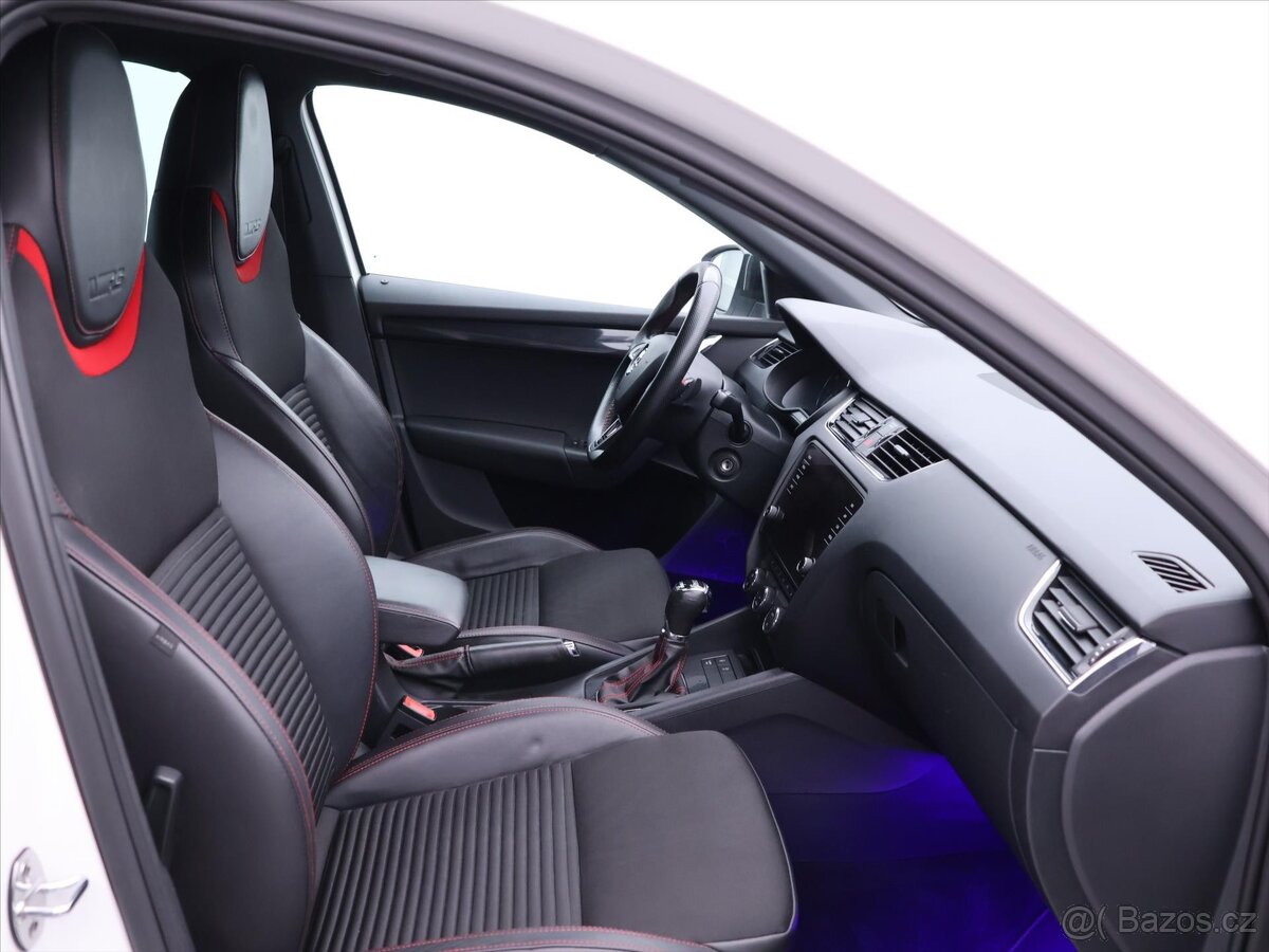 Škoda Octavia 2,0 TSI RS 162kW DSG Challenge (2015) - 7