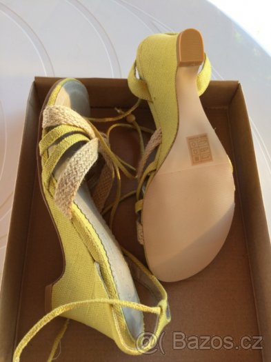 NOVÉ, KRÁSNÉ, SANDÁLKY VEL.37 Barva Limetka - 7