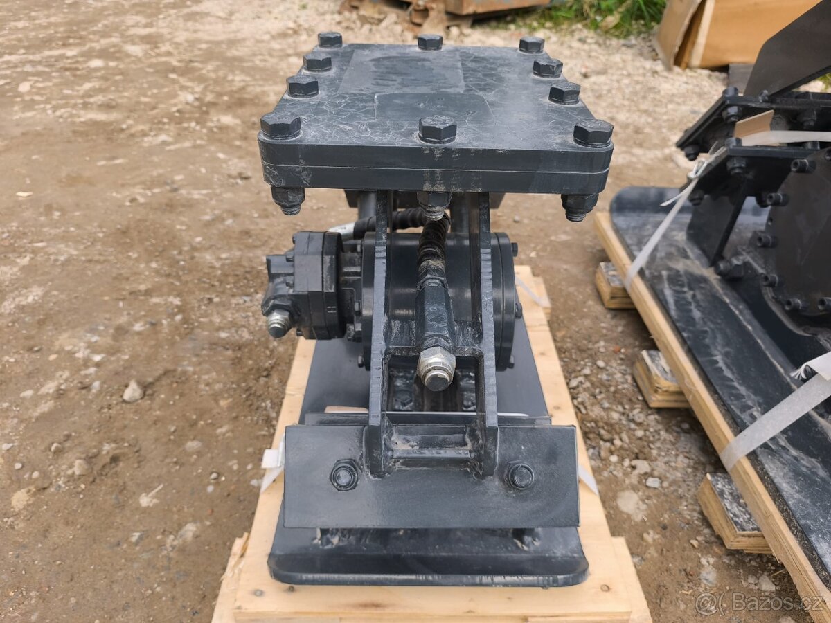 Vibrační deska pro bagr 2-4t - 7