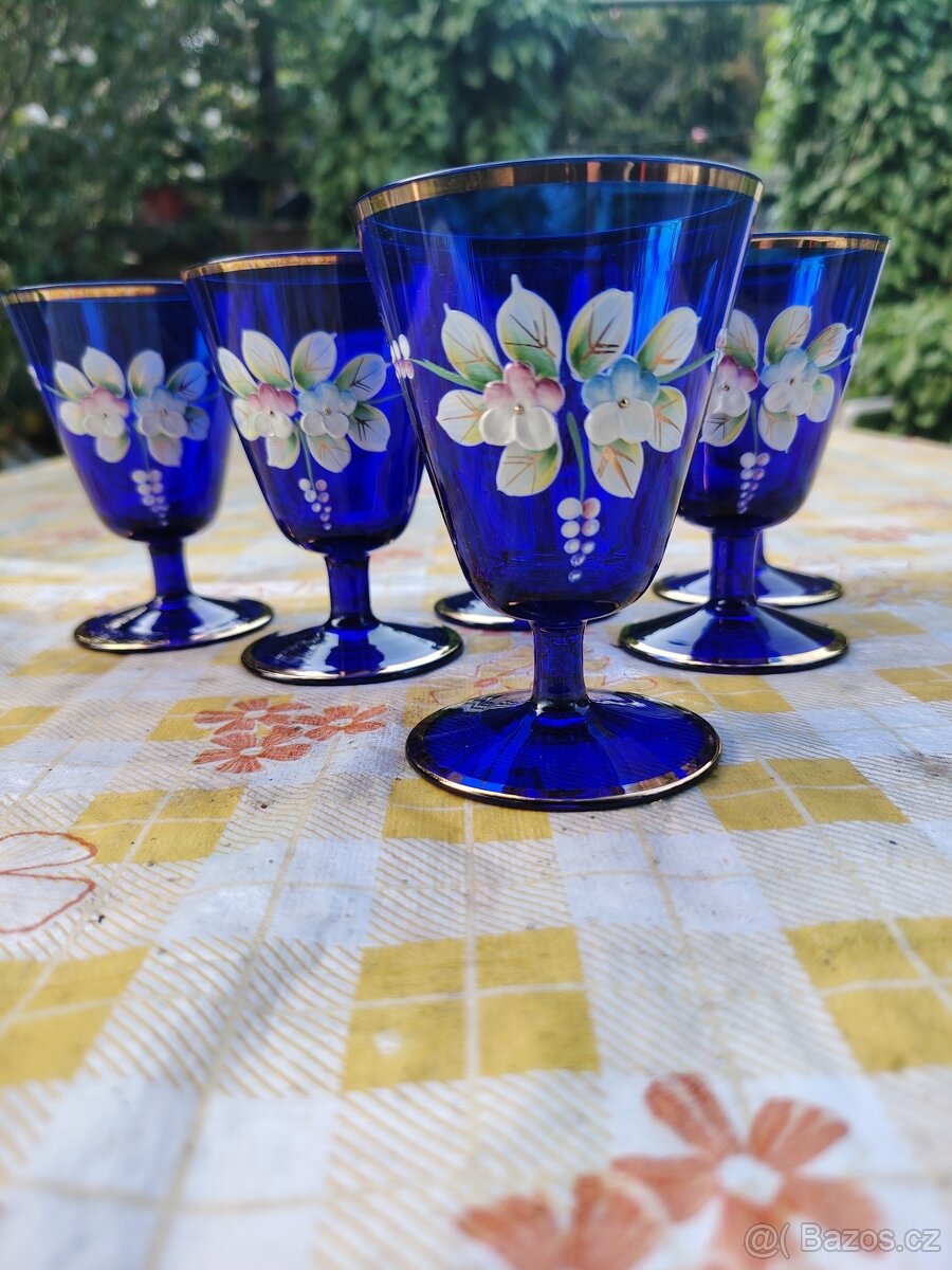 Modré skleněné skleničky s květinami - 7