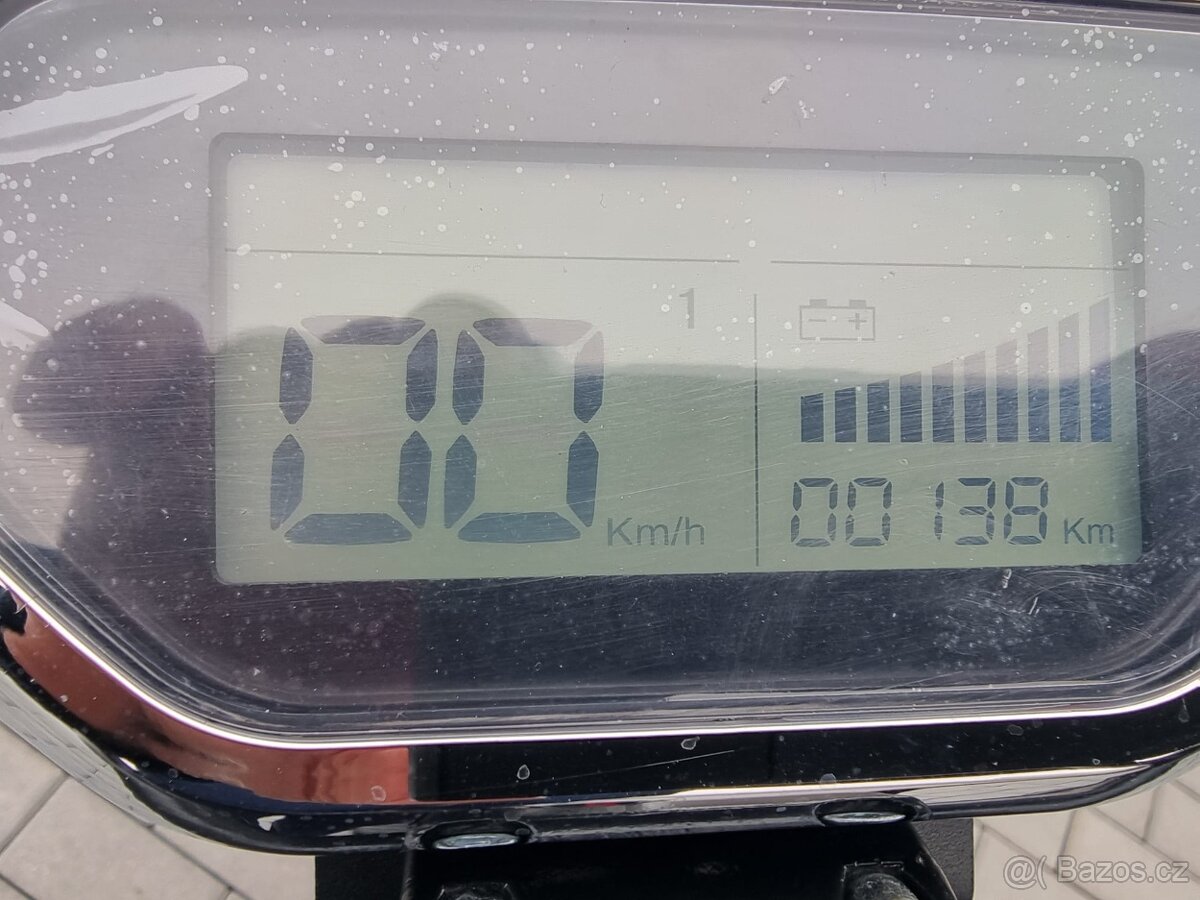 ECO WHEEL elektrokoloběžka - 7