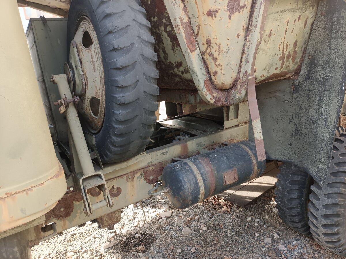 PRAGA V3S S1 dumper, rychlosklápěč 2ks - 7