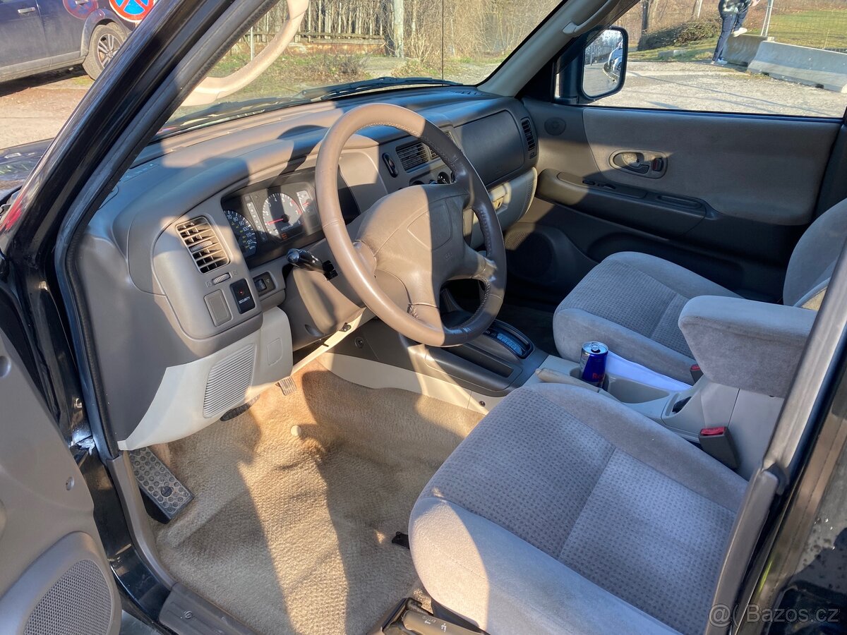 Mitsubishi Pajero sport - 7