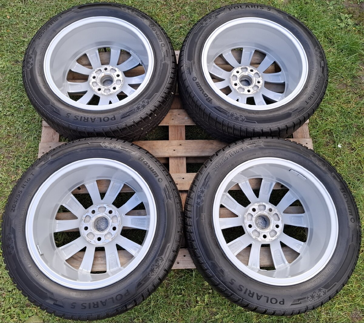 312 Zánovní zimní sada Octavia III 205/55/16 - 7