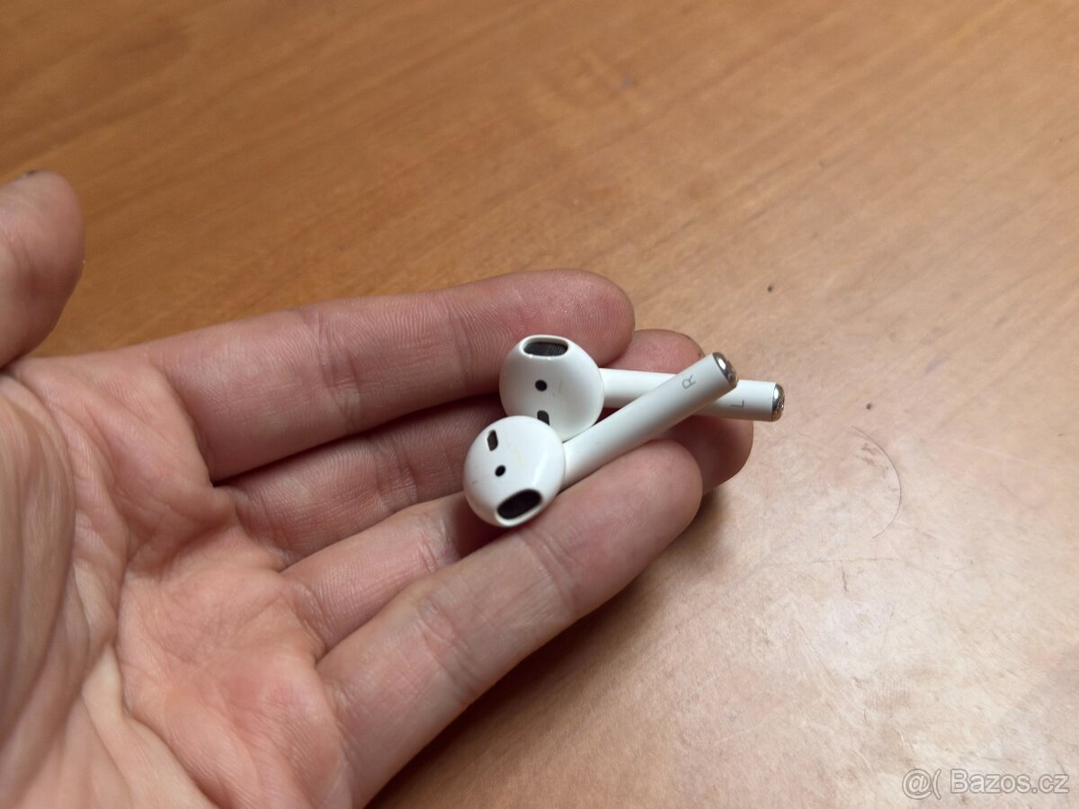Apple AirPods 2 - 7