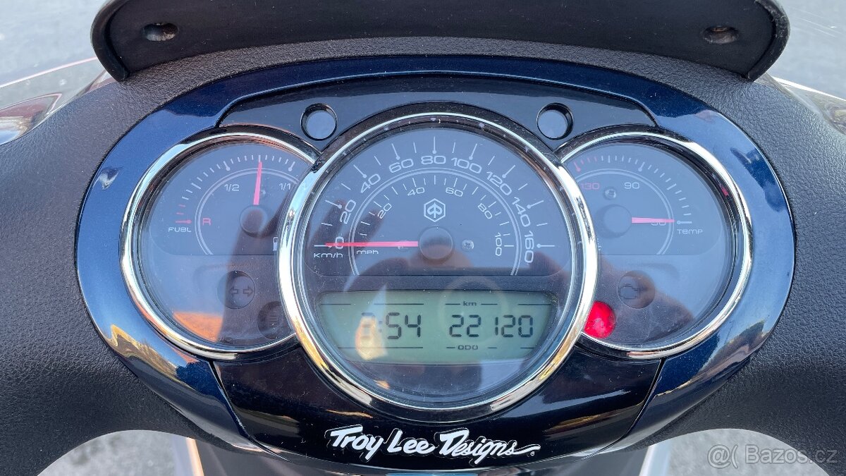 Piaggio Beverly 300 - 7