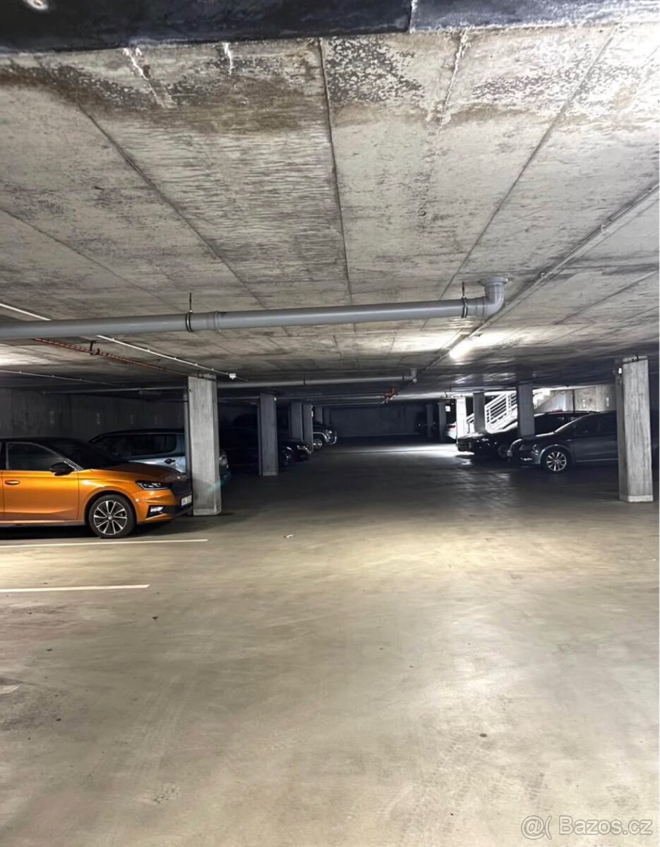 Pronájem garážového stání Plzeň - 7