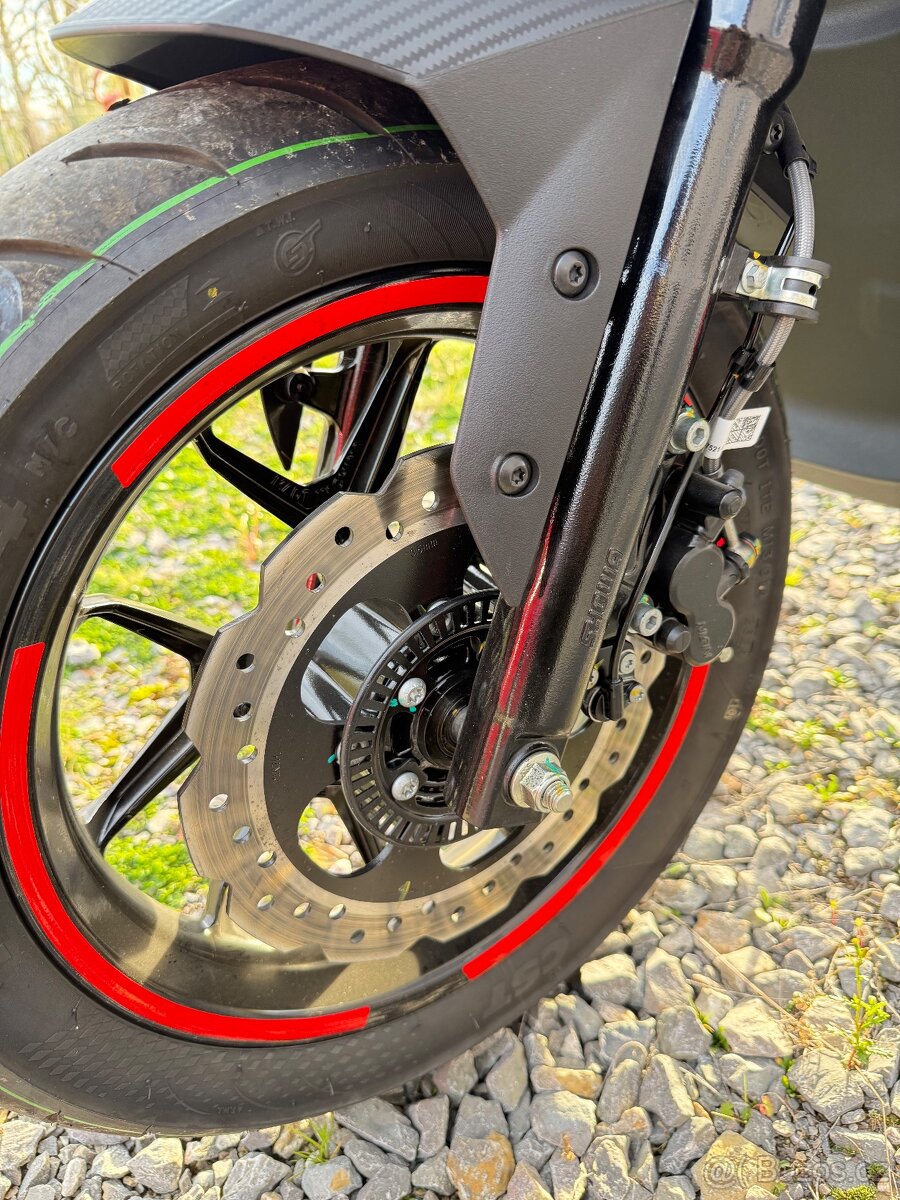 Aprilia SR GT 125 GP REPLICA - 7