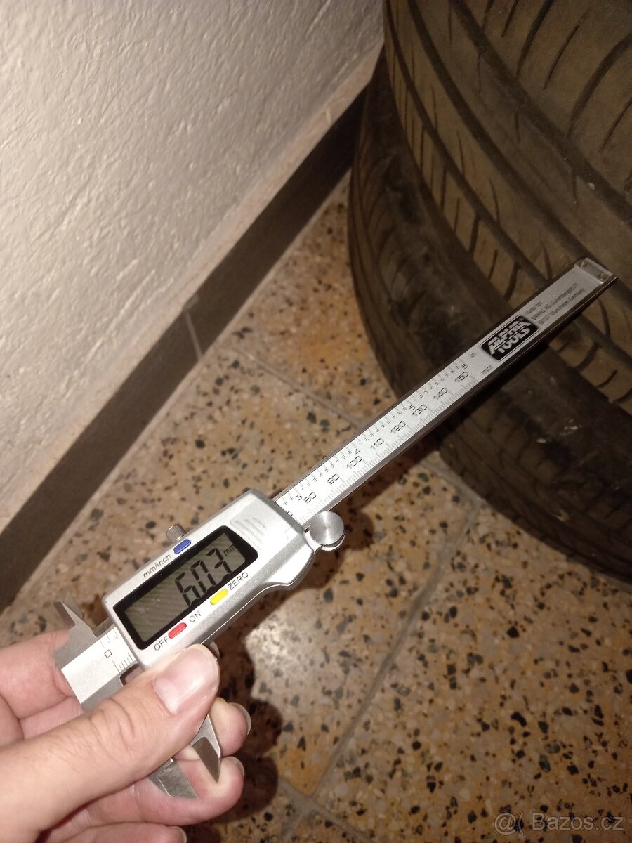 Letní pneu Kumho Ecowing ES31 185/65 R14 86T + plechové disk - 7