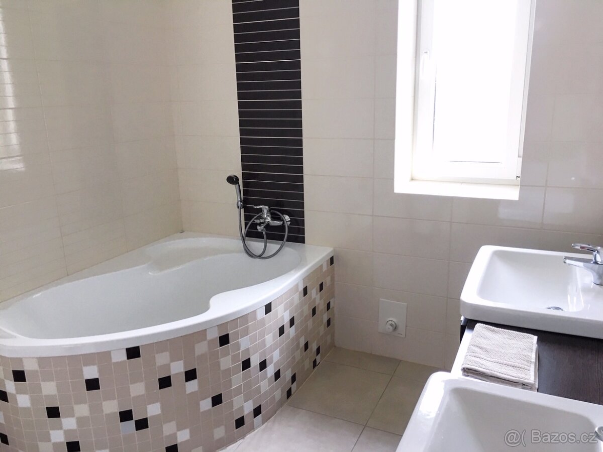 Ubytování v kompletně vybaveném domě pro max. 9 oso - 7