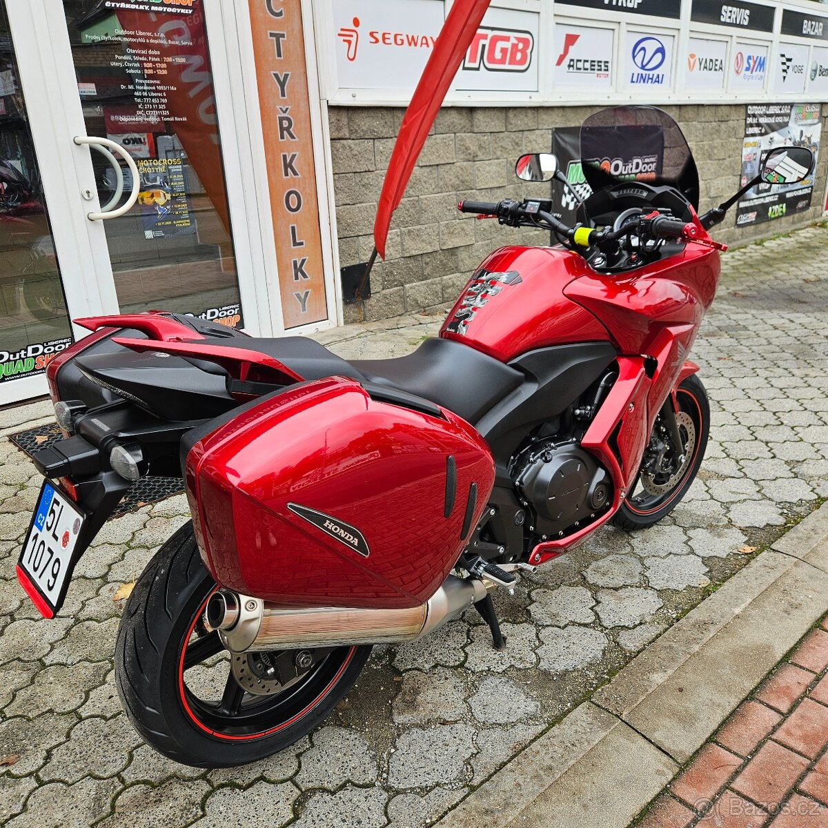 Honda CBF 1000, nové pneu, po servisu, ABS - 7