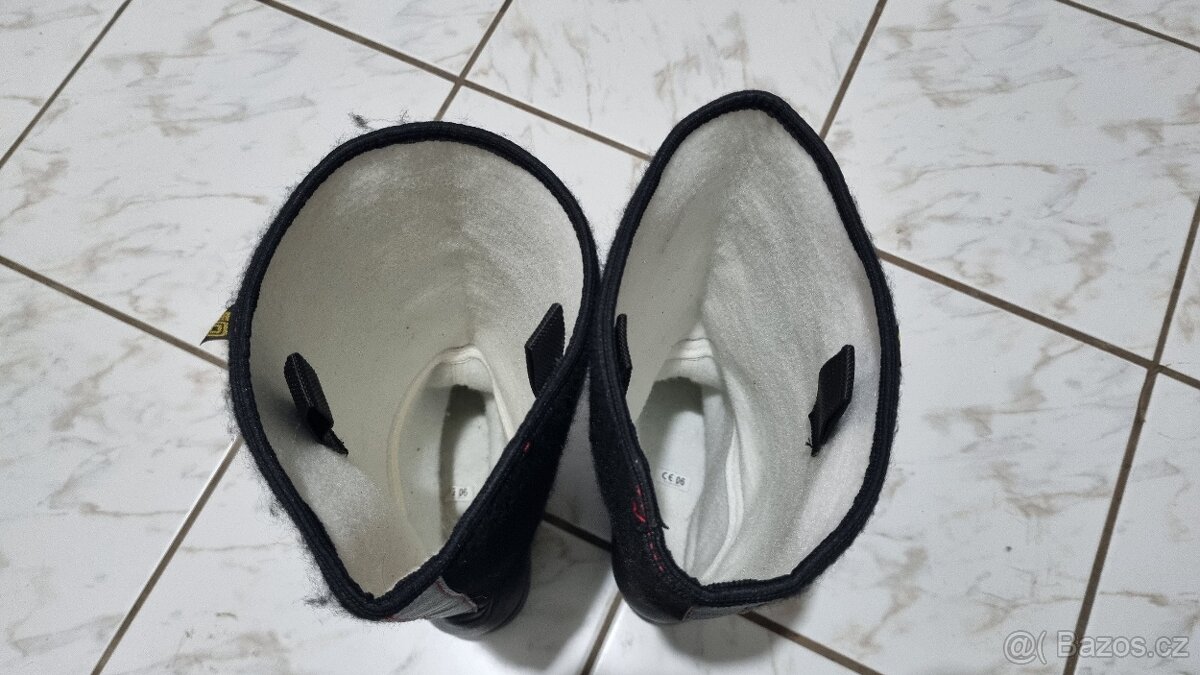 Filcáky zimní pracovní obuv - 7