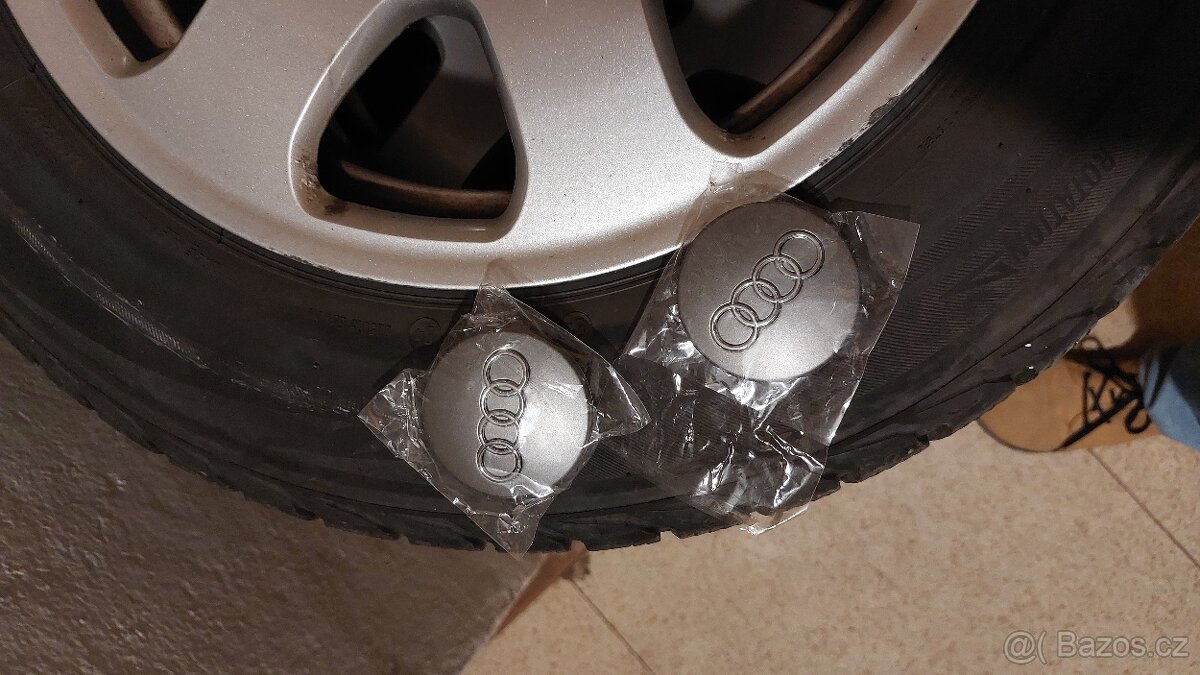 Originální Audi disky 7Jx15 H2 ET39 s pneumatikami Bridgesto - 7